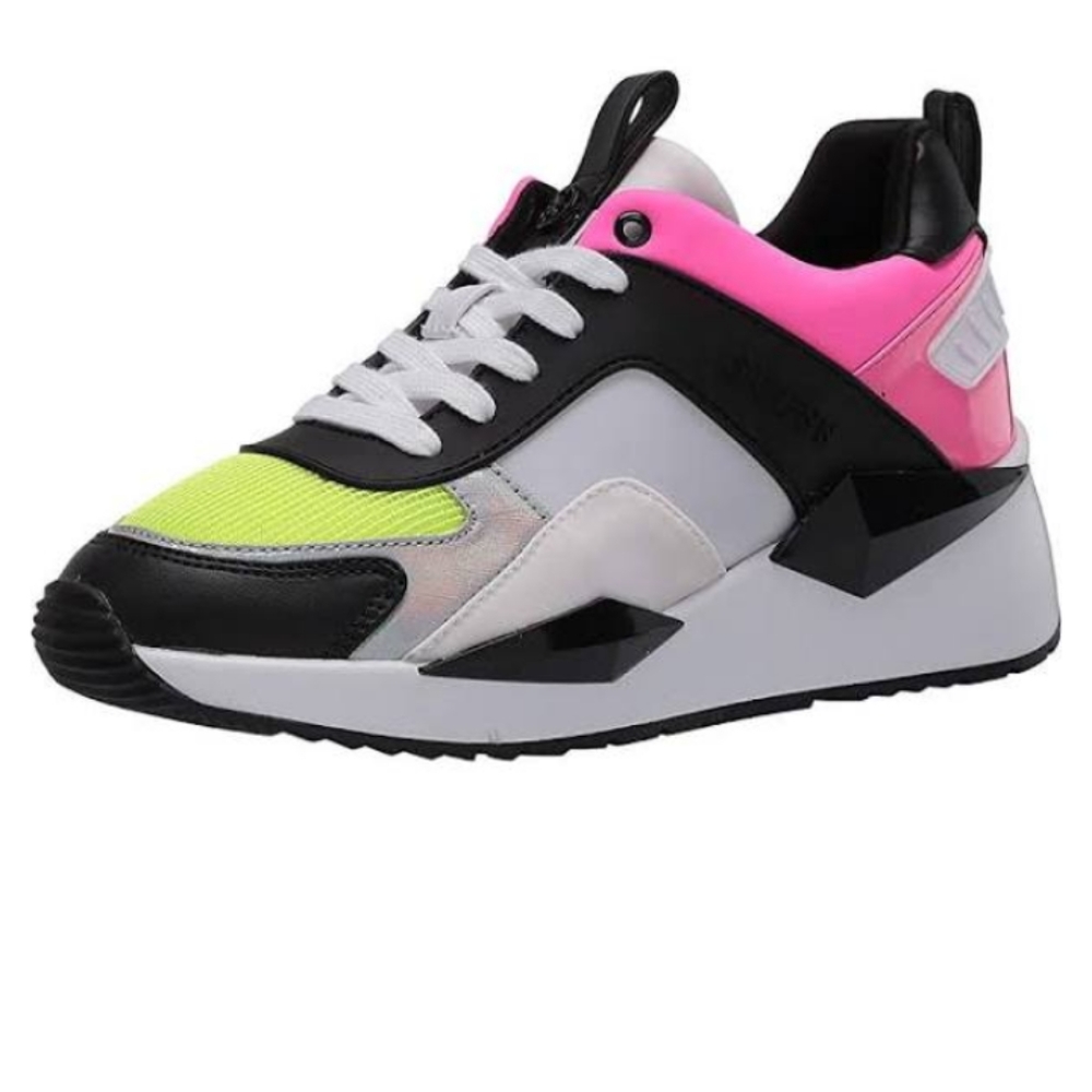 "New" GUESS Typical 3 Women's Sneakers
